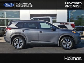 Used 2021 Nissan Rogue SV image 1