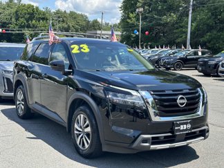 Used 2022 Nissan Rogue SV image 1