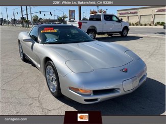 Used 2004 Chevrolet Corvette Coupe w/ Roof Package image 1