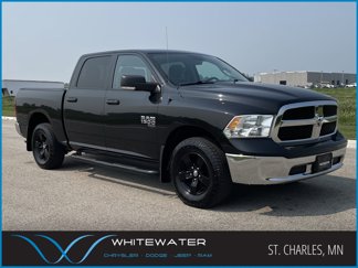 Used 2019 RAM 1500 Classic SLT w/ Luxury Group image 1