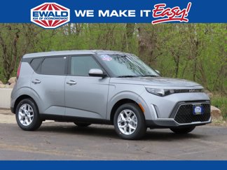 New 2025 Kia Soul S image 1