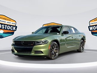 Used 2022 Dodge Charger SXT w/ Blacktop Package image 1
