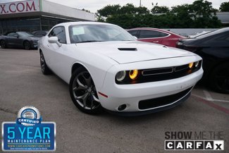 Used 2016 Dodge Challenger SXT Plus image 1