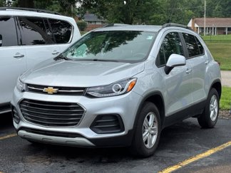 Used 2022 Chevrolet Trax LT w/ LT Convenience Package image 1