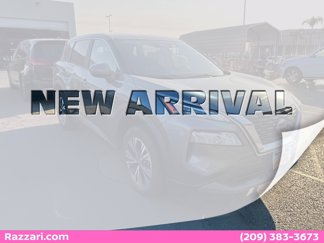Used 2023 Nissan Rogue SV image 1