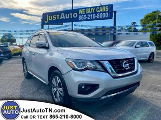 Used 2017 Nissan Pathfinder SV image 1
