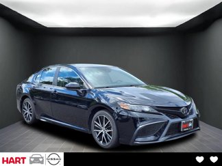 Used 2021 Toyota Camry SE image 1
