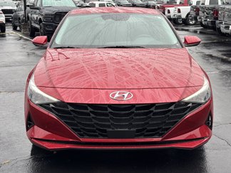 Used 2023 Hyundai Elantra SEL w/ Convenience Package video 2