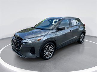 Used 2024 Nissan Kicks SV video 1