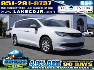Used 2023 Chrysler Voyager LX image 1