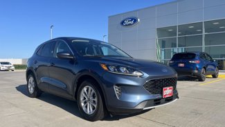 Used 2020 Ford Escape SE image 1