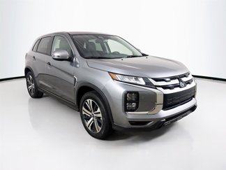 Used 2024 Mitsubishi Outlander Sport SE image 1