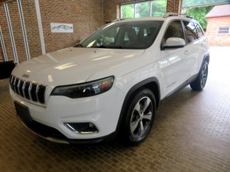 Used 2019 Jeep Cherokee Limited image 1