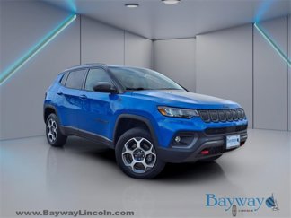 Used 2022 Jeep Compass Trailhawk w/ Trailhawk Convenience Group image 1