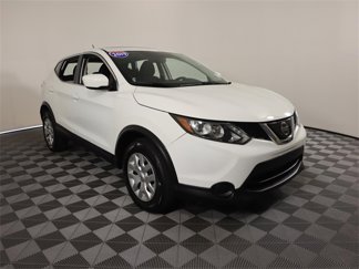 Used 2019 Nissan Rogue Sport S image 1