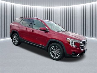 Certified 2022 GMC Terrain SLT w/ Infotainment Package II image 1