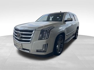 Used 2015 Cadillac Escalade Luxury image 1
