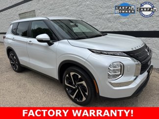 Used 2022 Mitsubishi Outlander ES image 1