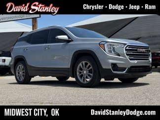 Used 2023 GMC Terrain SLT w/ Infotainment Package II image 1