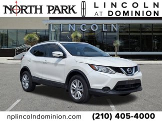 Used 2017 Nissan Rogue Sport SV image 1