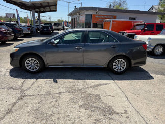 Used 2013 Toyota Camry LE image 1