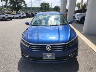 Used 2017 Volkswagen Passat 1.8T SEL Premium image 1
