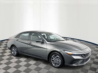 Certified 2024 Hyundai Elantra SEL image 1