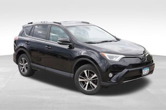 Used 2017 Toyota RAV4 XLE image 1