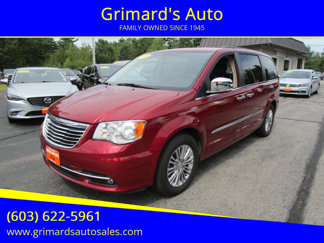 Used 2016 Chrysler Town & Country Touring-L image 1