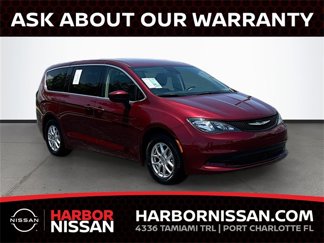 Used 2023 Chrysler Voyager LX image 1