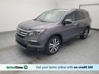 Used 2017 Honda Pilot Touring image 1
