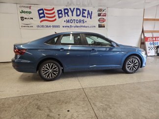 Used 2019 Volkswagen Jetta SE image 1