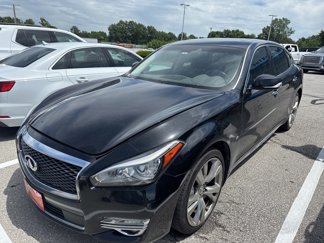 Used 2016 INFINITI Q70 L 5.6 image 1