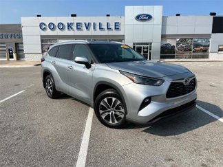 Used 2022 Toyota Highlander XLE image 1