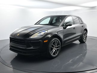 Certified 2022 Porsche Macan image 1
