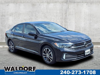 Used 2024 Volkswagen Jetta Sport image 1