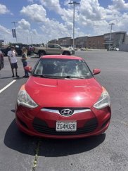 Used 2013 Hyundai Veloster image 1