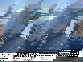 Used 2020 GMC Terrain SLE image 1