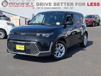 Used 2023 Kia Soul LX w/ Option Group 015 image 1