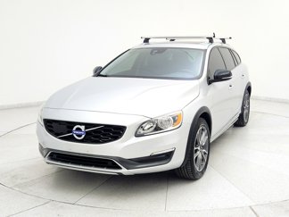 Used 2016 Volvo V60 T5 Cross Country w/ Convenience Package image 1