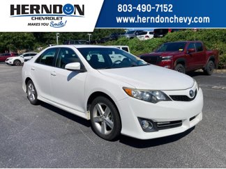 Used 2014 Toyota Camry SE image 1