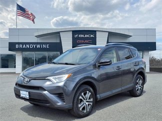 Used 2016 Toyota RAV4 LE image 1