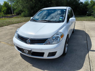 Used 2010 Nissan Versa 1.8 S image 1