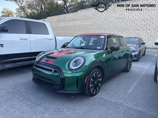 Certified 2024 MINI Cooper SE video 1