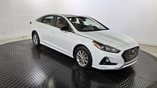 Used 2019 Hyundai Sonata SE image 1