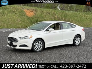 Used 2016 Ford Fusion SE image 1