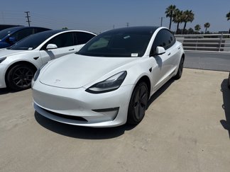 Used 2021 Tesla Model 3 Standard Range Plus image 1