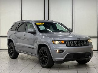 Used 2020 Jeep Grand Cherokee Altitude image 1