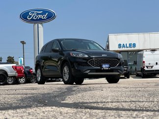 Used 2022 Ford Escape SE w/ Cold Weather Package image 1