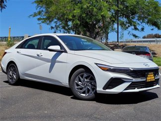 New 2025 Hyundai Elantra Blue image 1